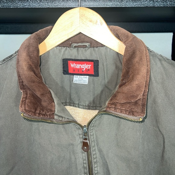 Wrangler Green Hero Sherpa Lined Vest Men's XXL Brown Corduroy Trim - Picture 2 of 5